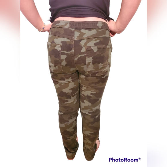==^Cat & Jack camo joggers size 16 - Picture 3 of 12